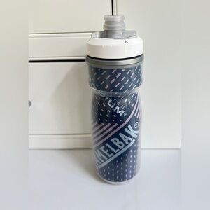 Camelbak Podium Chill Bike Bottle Outdoor navy pink 21oz BPA/BPS/BPF Free